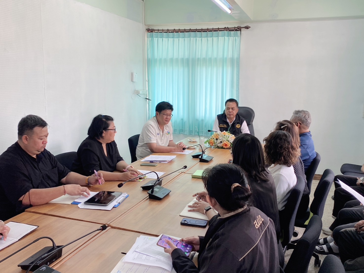 title - รองเลขาธิการ ส.ป.ก. ลงพื้นที่ประชุมเตรียมความพร้อมการตรวจราชการของรัฐมนตรีช่วยว่าการกระทรวงเกษตรและสหกรณ์ (นางสาวปิยะรัฐชย์ ติยะไพรัช) และการจัดงานพิธีมอบโฉนดเพื่อการเกษตร ณ ส.ป.ก.สุโขทัย